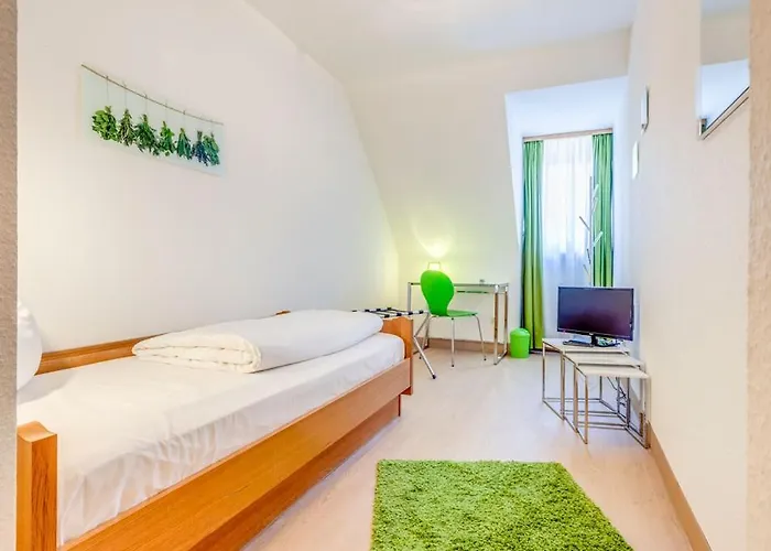 호텔 Bloedel Gruener Baum 뉘른베르크